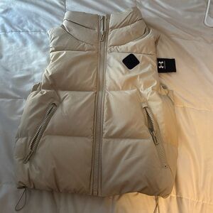 Under Armour Vest size XS